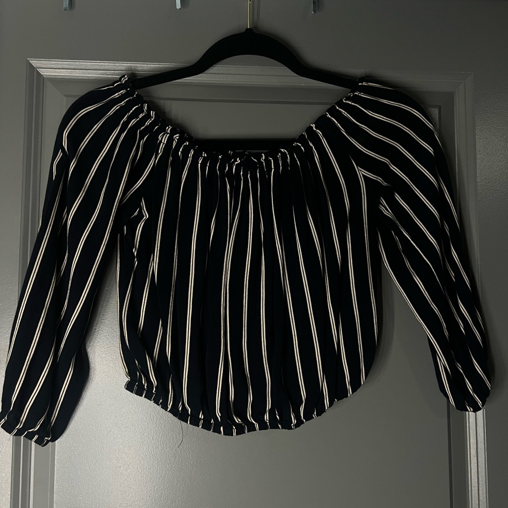 Brandy Melville off the shoulder cropped blouse